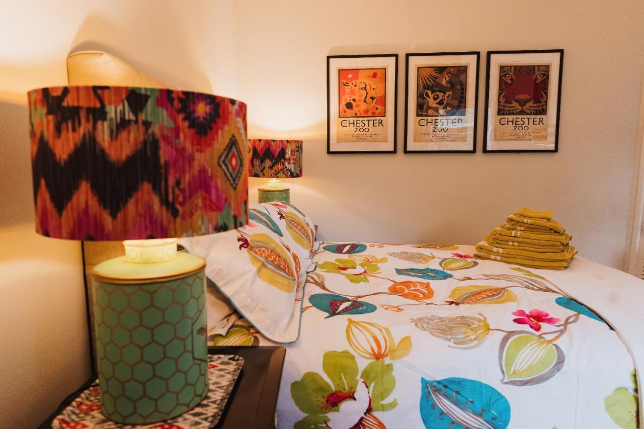 Hoole House Holiday home